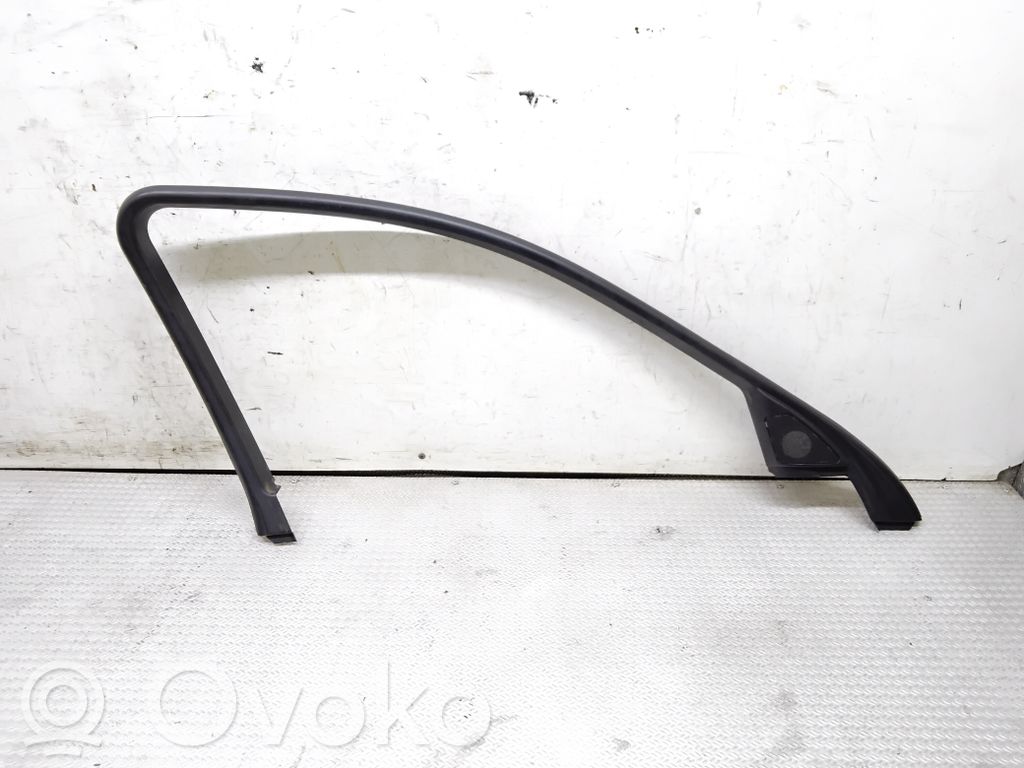 BMW 5 E60 E61 Etuoven lasin muotolista 