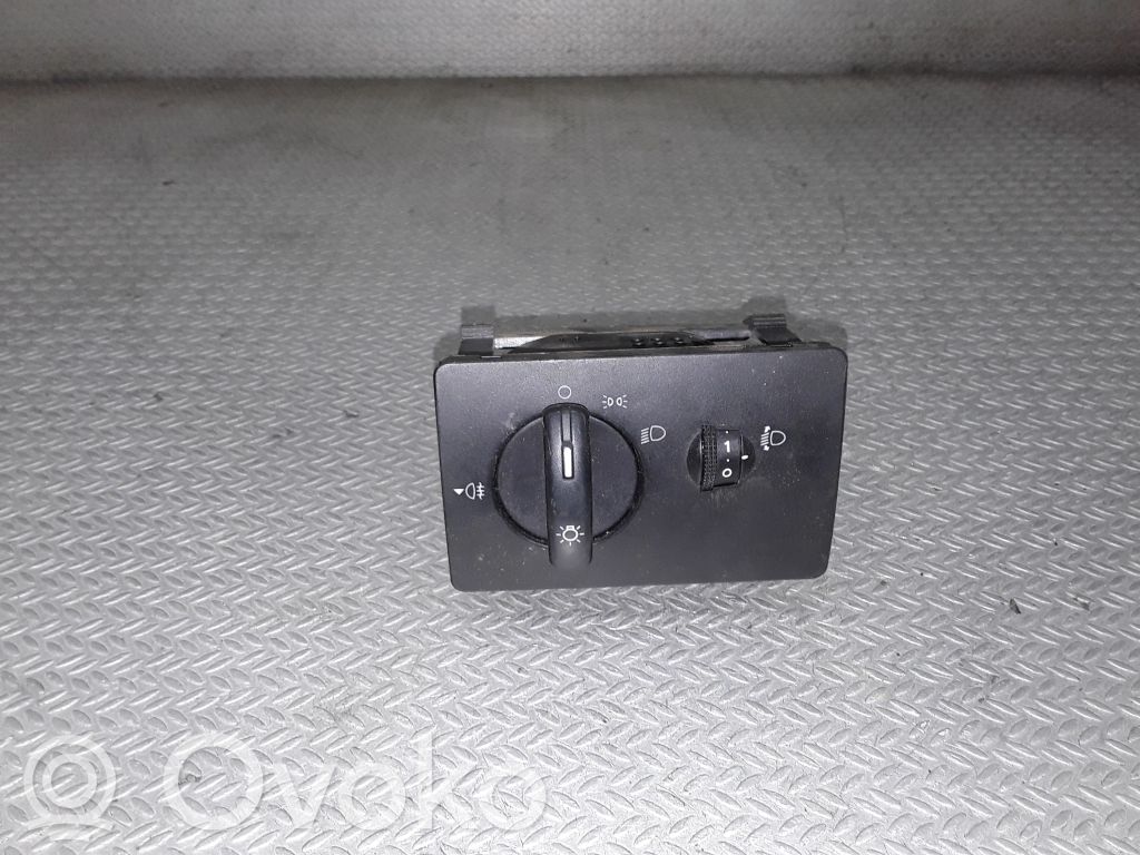Ford Fiesta Light switch 