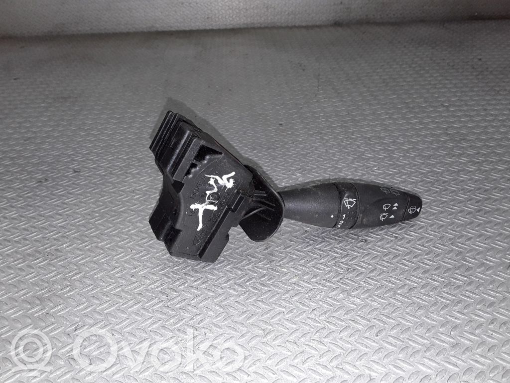 Ford Fiesta Wiper control stalk 