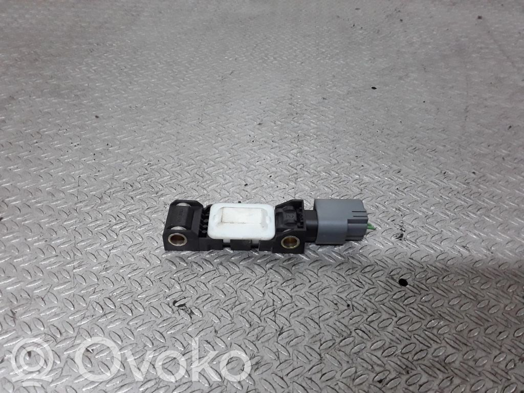 Chrysler 300 - 300C Senzor impact/declanșare airbag 