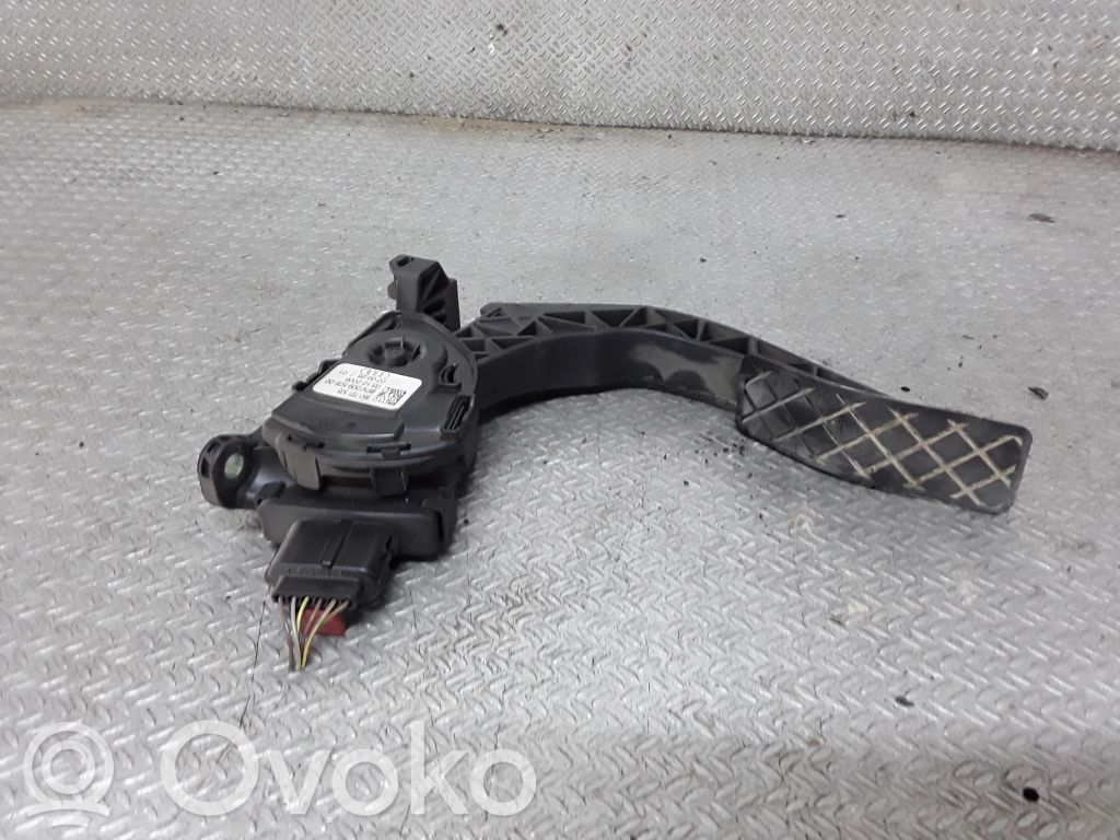 Gaspedal   8K1721523
