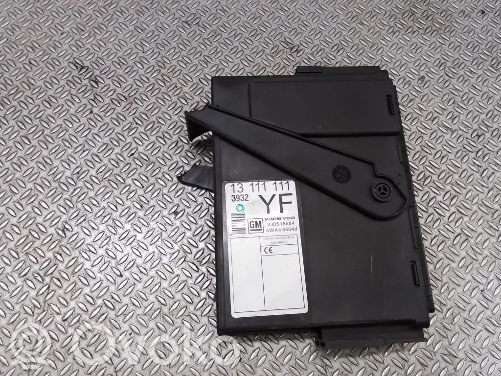 Opel Combo C Unidad de control/módulo del bloqueo de puertas 
