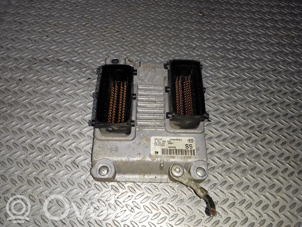 Opel Corsa C Variklio valdymo blokas 