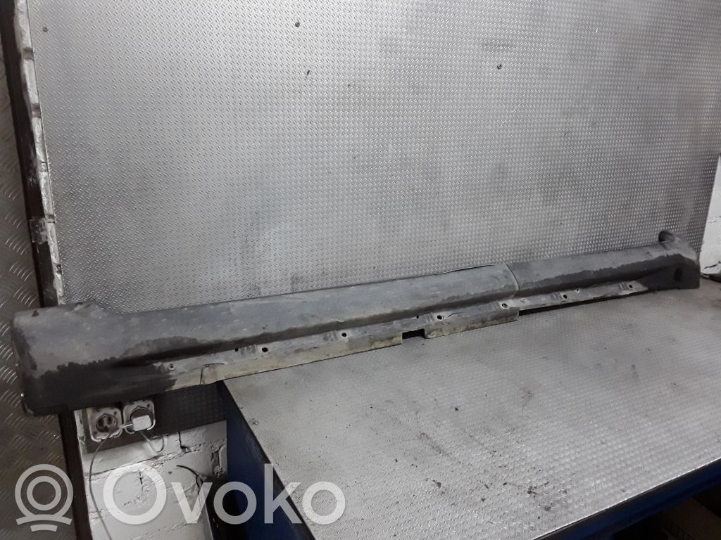Volvo V70 Slenkstis 