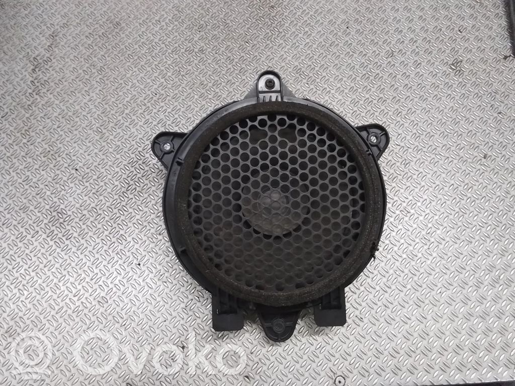 Chrysler Pacifica Rear door speaker 
