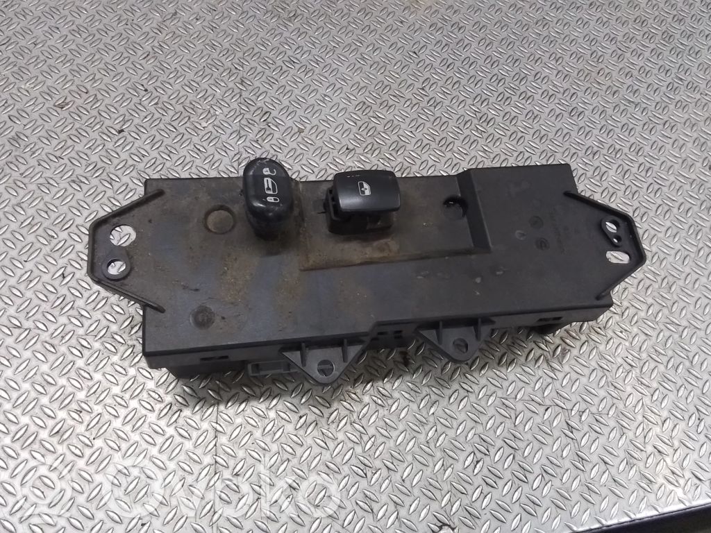 Chrysler Pacifica Electric window control switch 