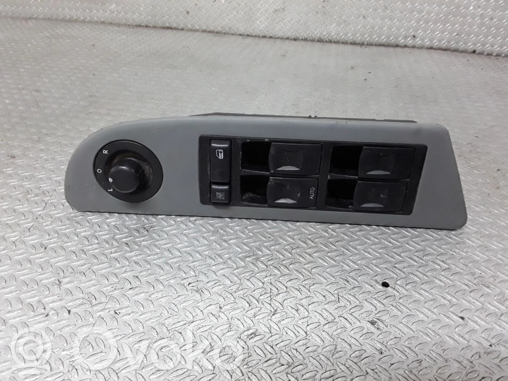 Dodge Durango Electric window control switch 