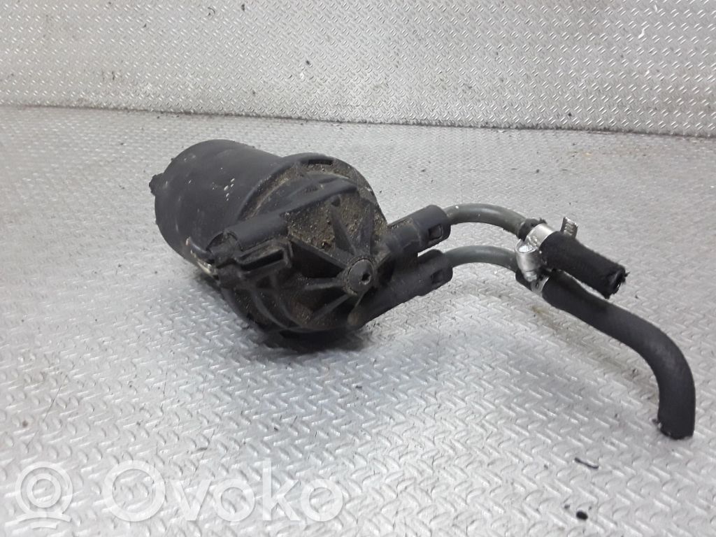 Opel Vivaro Fuel filter bracket/mount holder 