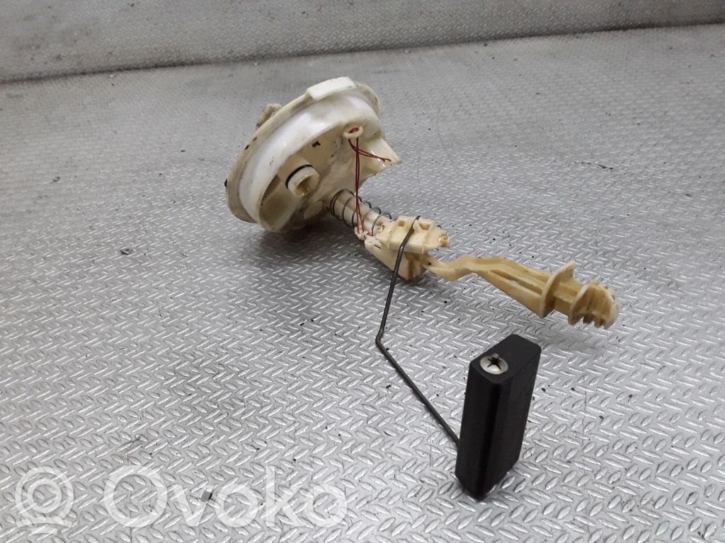 BMW 5 E39 Fuel level sensor 