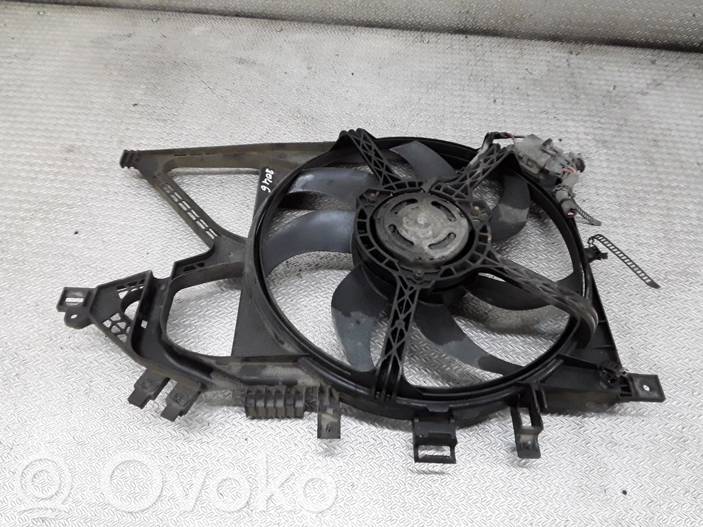 Opel Corsa C Elektrisks radiatoru ventilators 