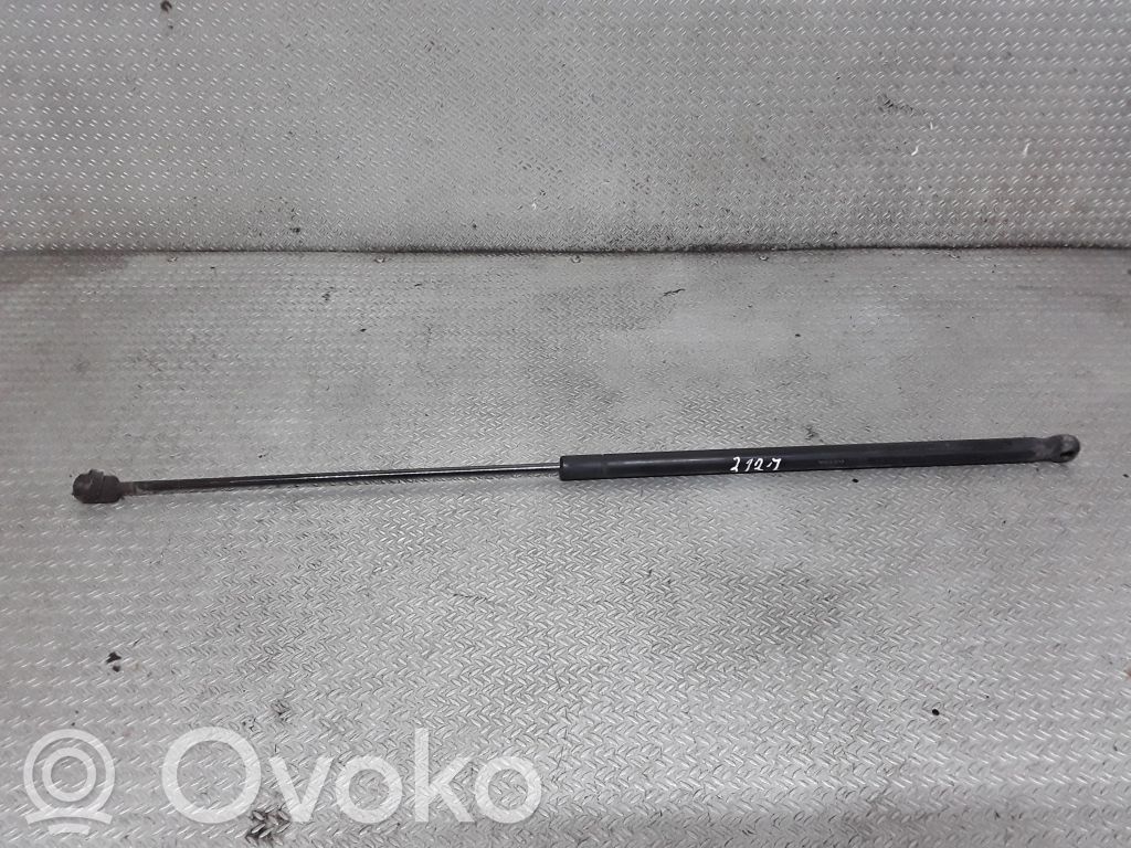 Volvo V50 Dzinēja pārsega amortizators 