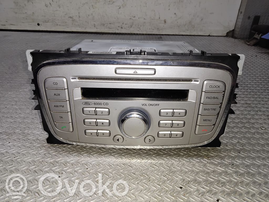 Panel / Radioodtwarzacz CD/DVD/GPS   8S7T18C815AA
