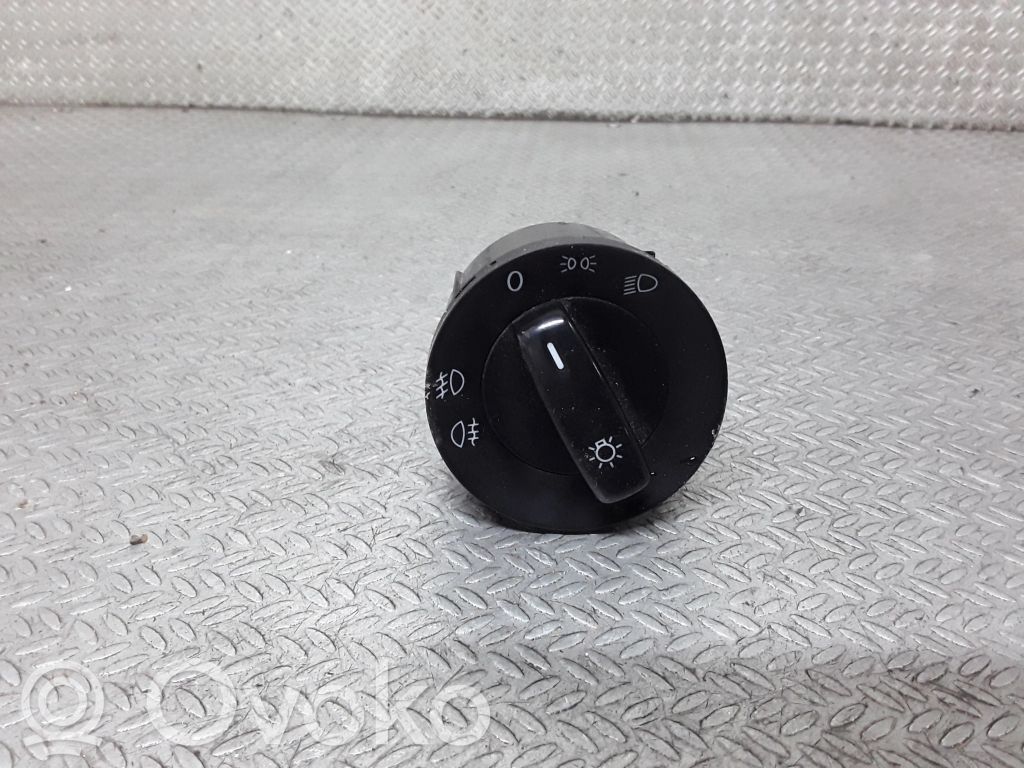 Volkswagen Caddy Interruptor de luz 