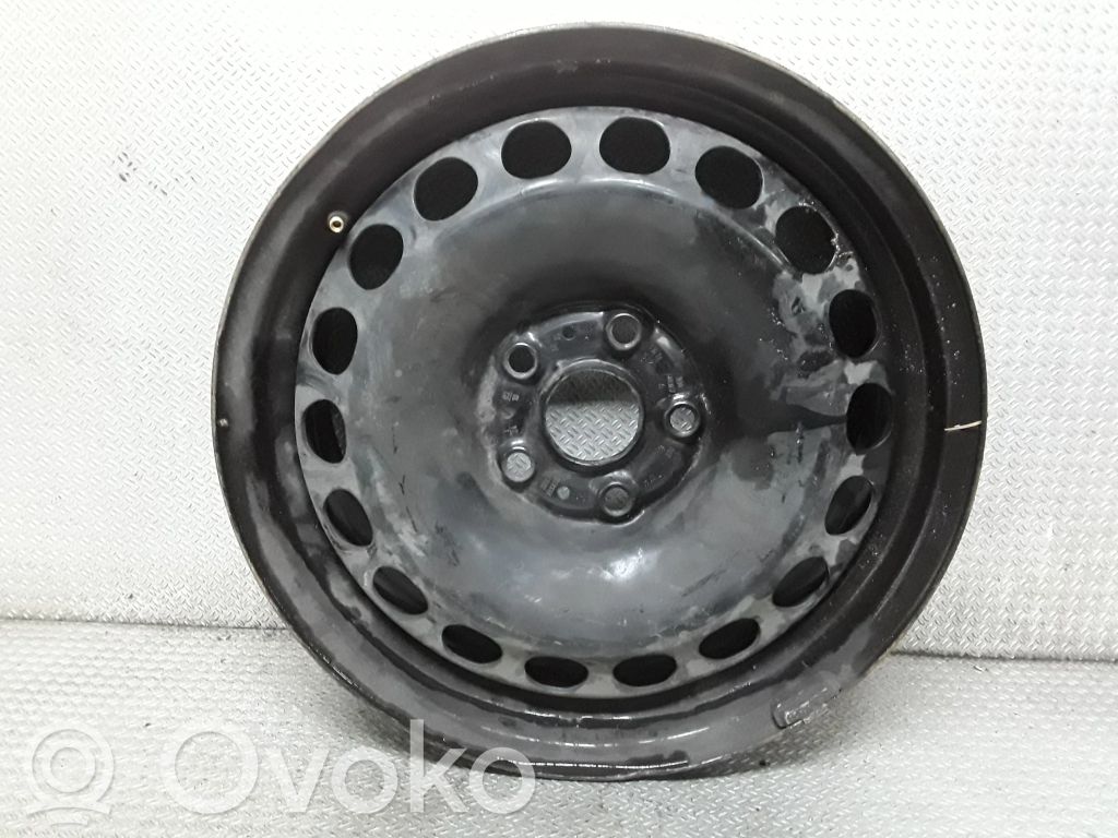 Volkswagen PASSAT B8 Llanta de acero R16 