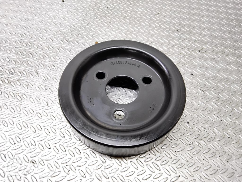 Ohjaustehostimen pumpun hihnapyörä   A6642360010