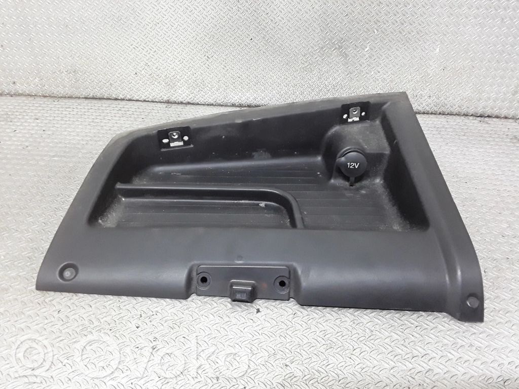 Ford Transit Kita panelės detalė 