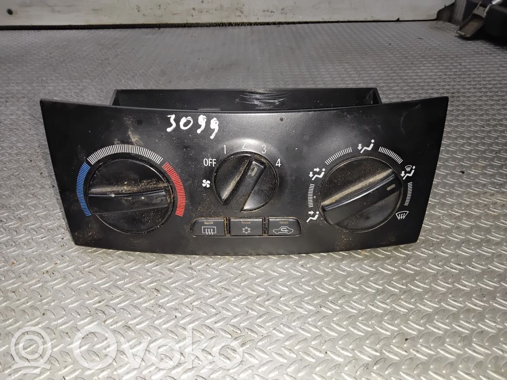 Mitsubishi Space Star Climate control unit 