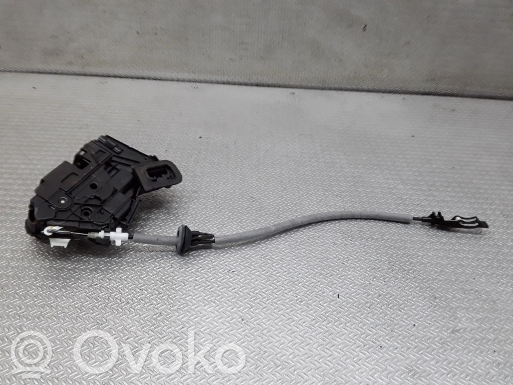 Volkswagen PASSAT B8 Încuietoare ușă față 