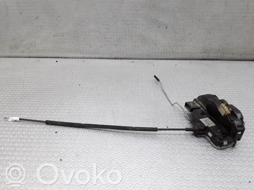 Zamek drzwi przednich   3023801E01S