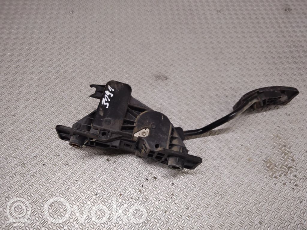Gaspedal   APM30005