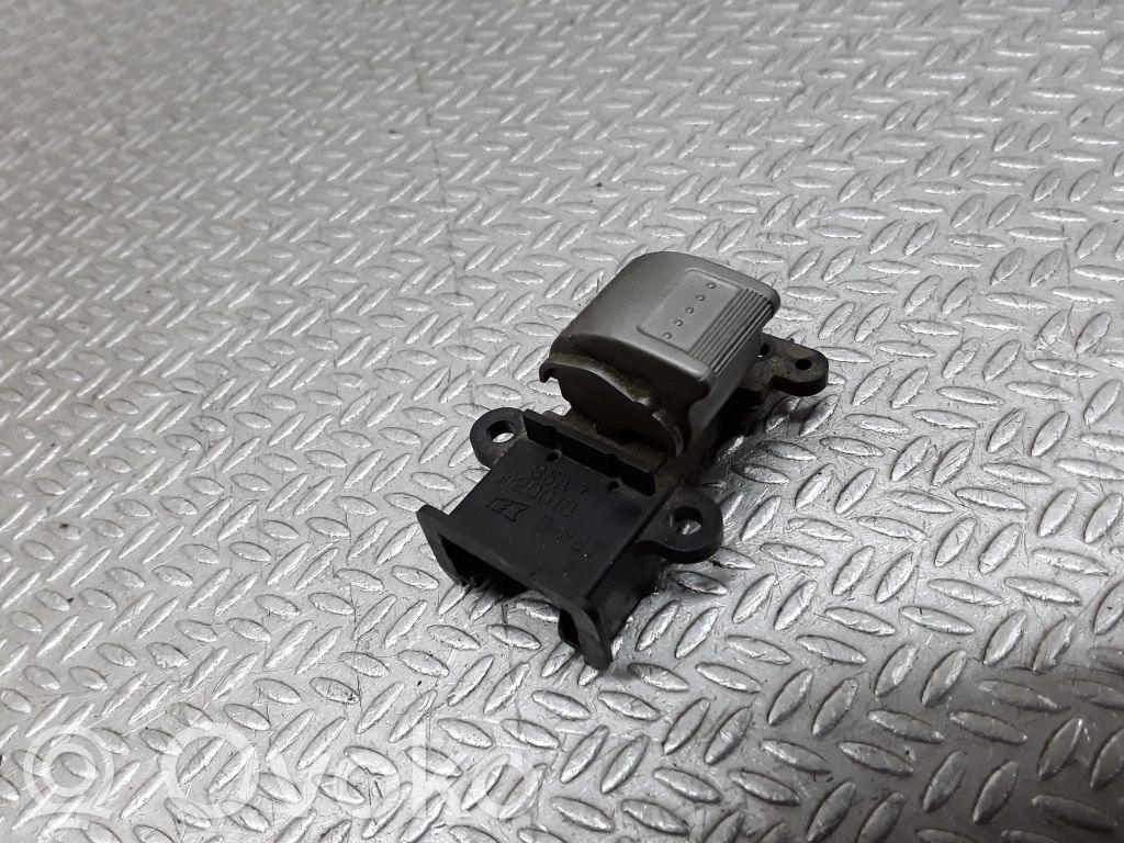 Honda CR-V Electric window control switch 