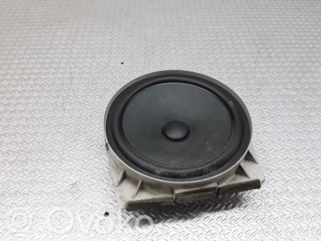 Honda CR-V Rear door speaker 