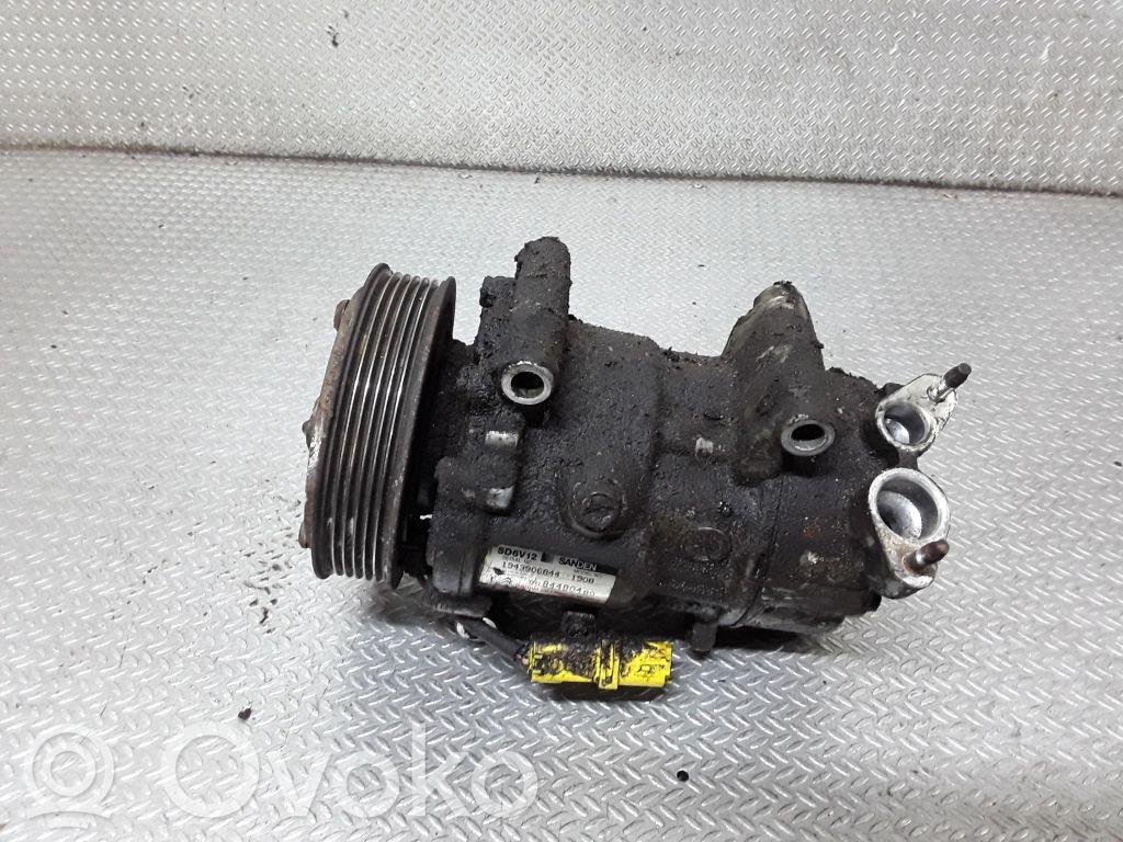 Ilmastointilaitteen kompressorin pumppu (A/C)   9684480480
