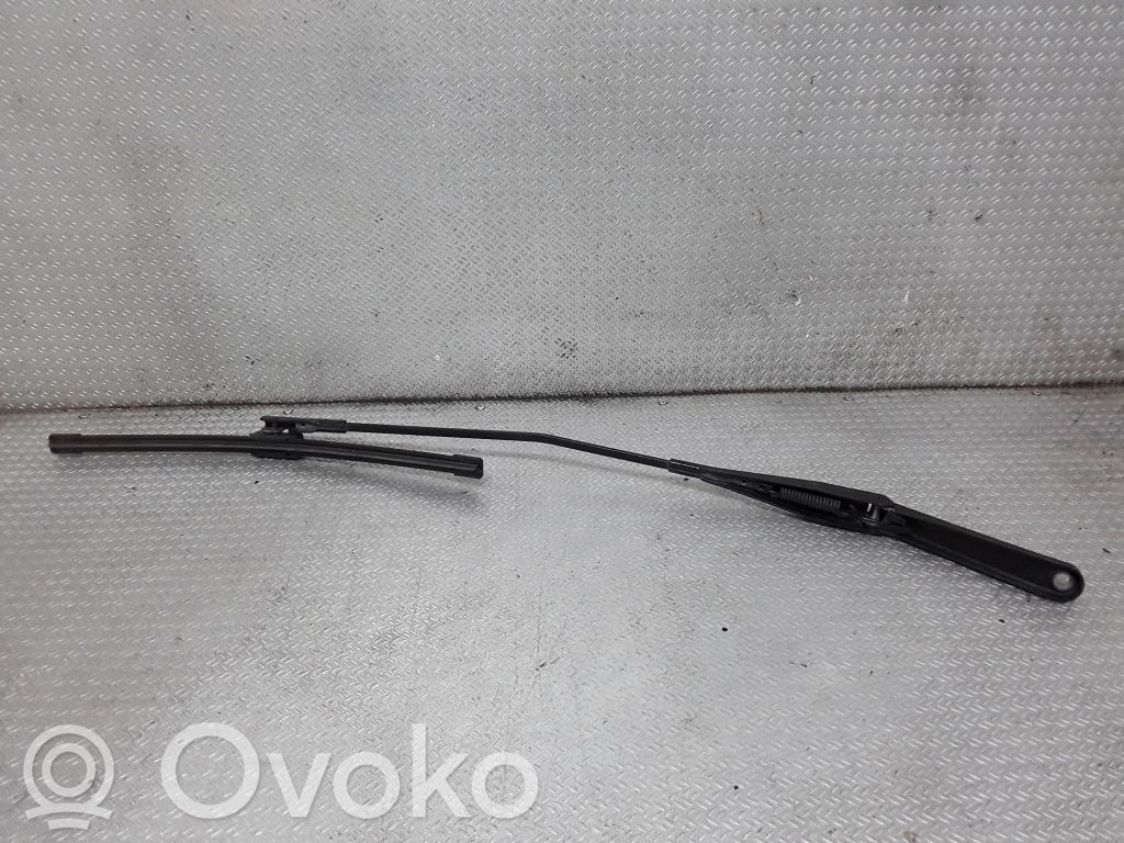 Ford Focus Windshield/front glass wiper blade 