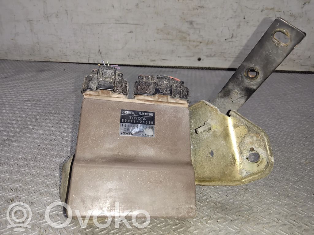 Toyota Avensis Verso Fuel injection control unit/module 