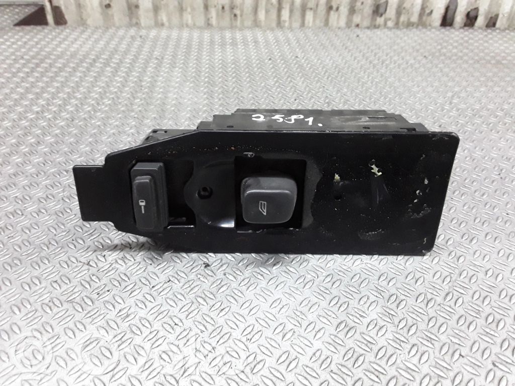 Volvo V70 Electric window control switch 