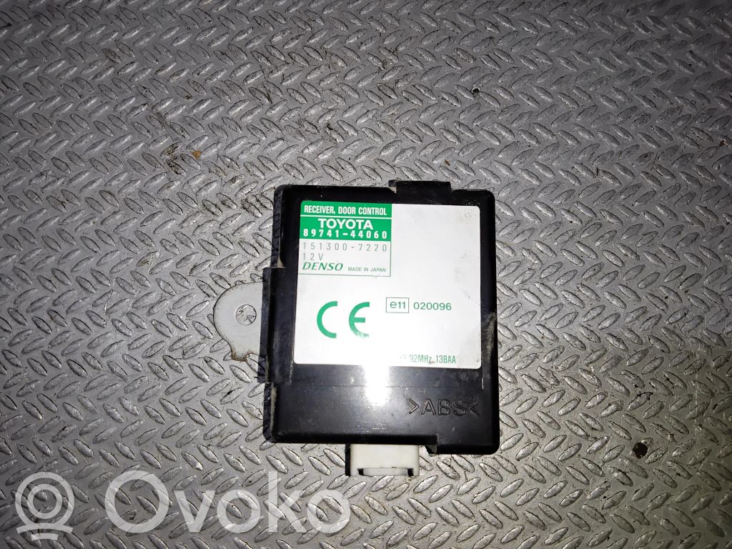 Toyota Avensis Verso Centralina/modulo chiusura centralizzata portiere