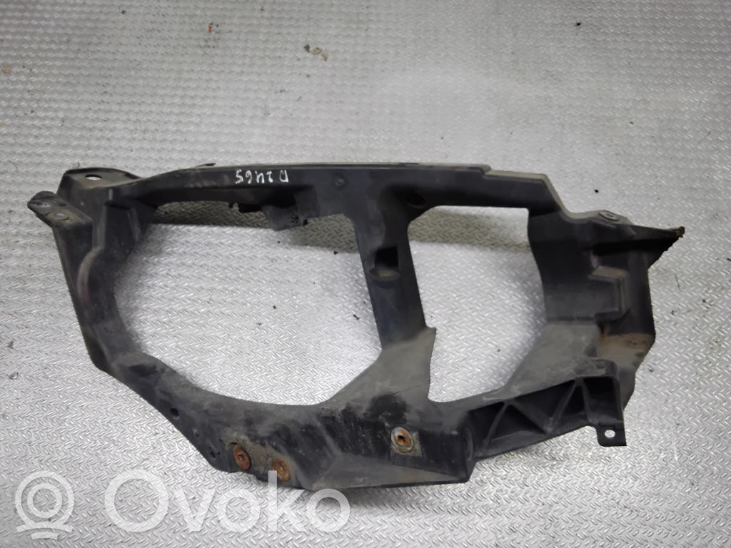 Mitsubishi Colt Headlight/headlamp mounting bracket 
