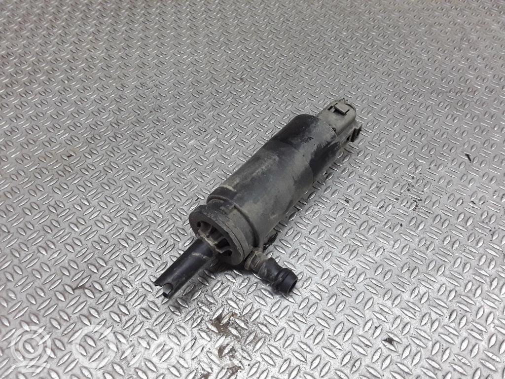Volkswagen PASSAT B6 Bomba líquido limpiafaros 