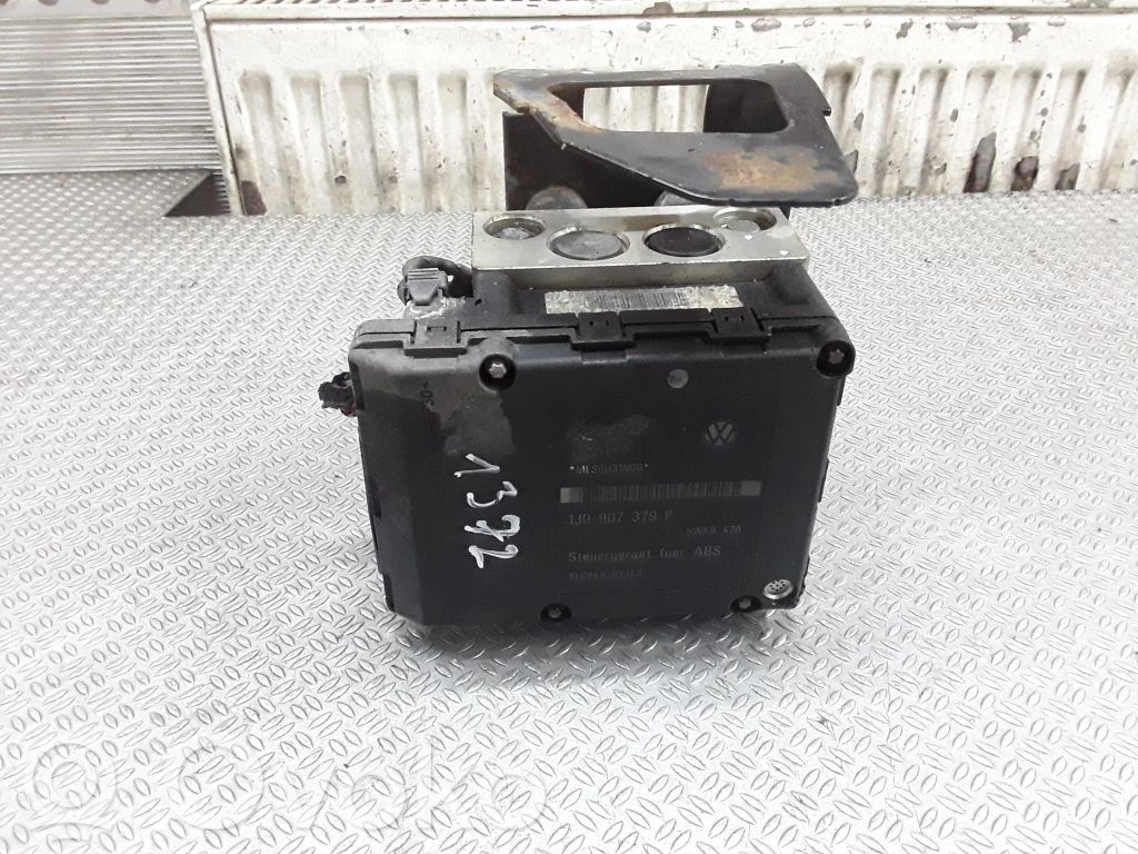 ABS Steuergerät   1J0907379P,7M3614111H