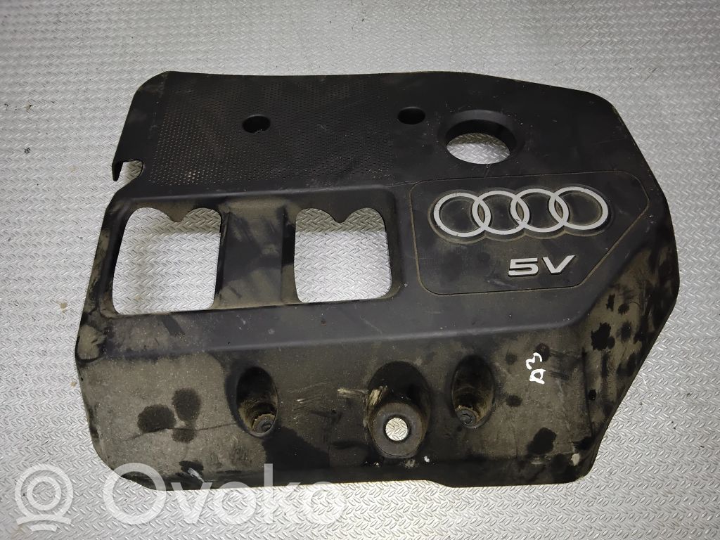 Audi A3 S3 8L Osłona górna silnika 