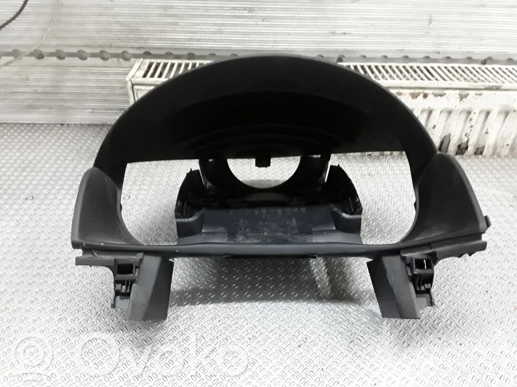 Mazda 3 I Отделка приборного щитка 