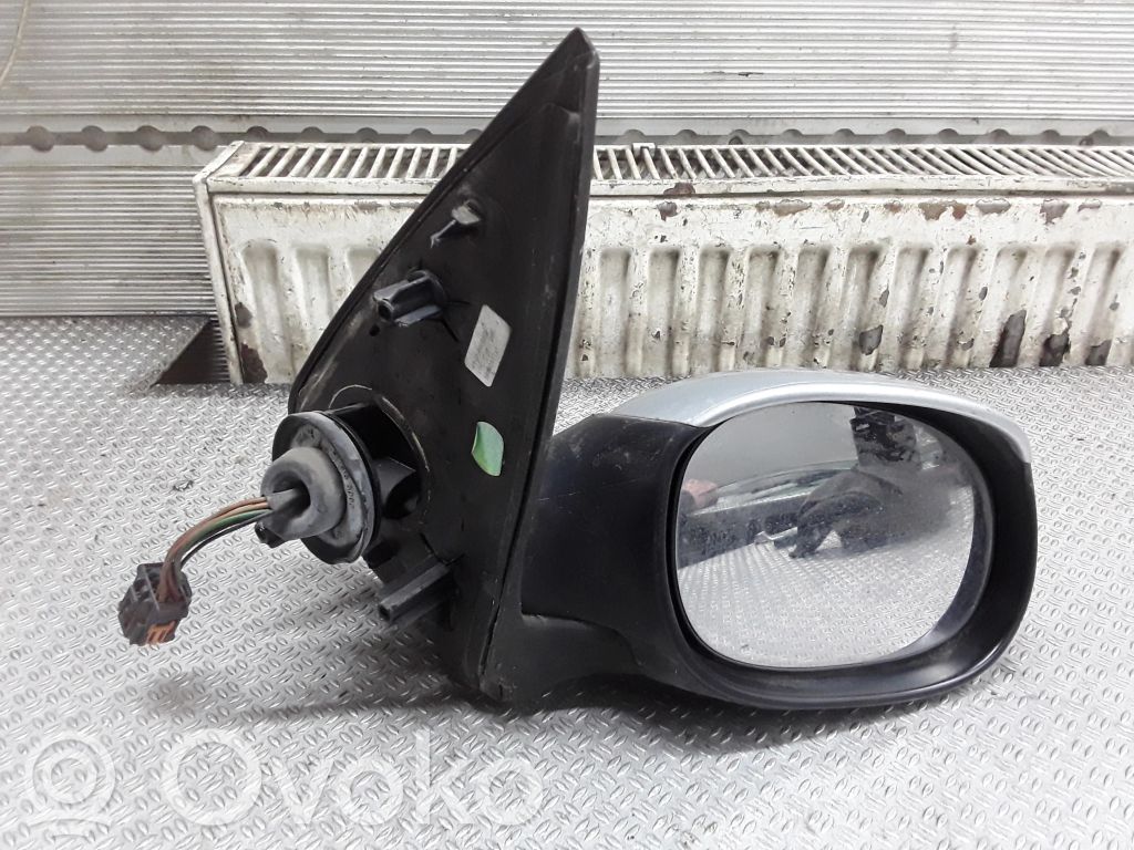 Peugeot 206 Specchietto retrovisore elettrico portiera anteriore 