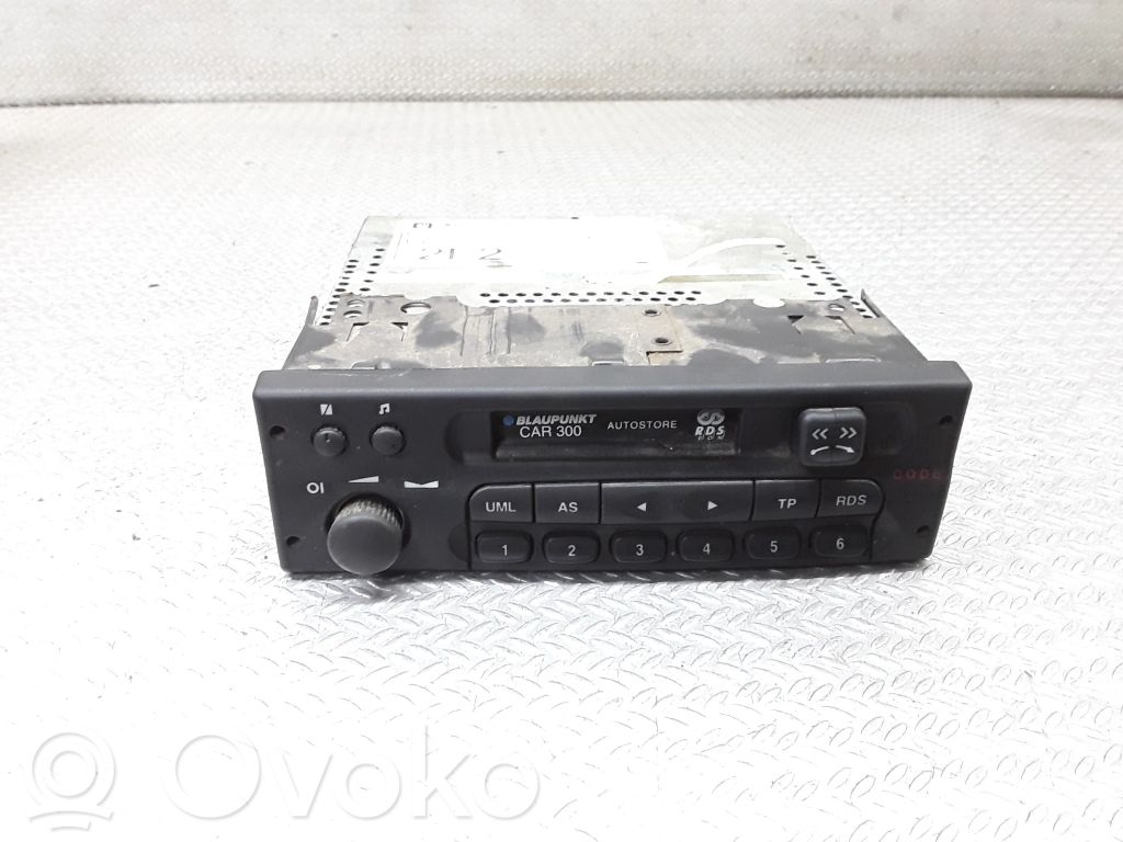 Radio / CD-Player / DVD-Player / Navigation   90533422