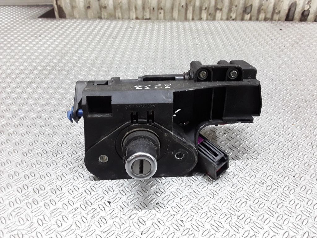 Opel Meriva A Tailgate exterior lock 