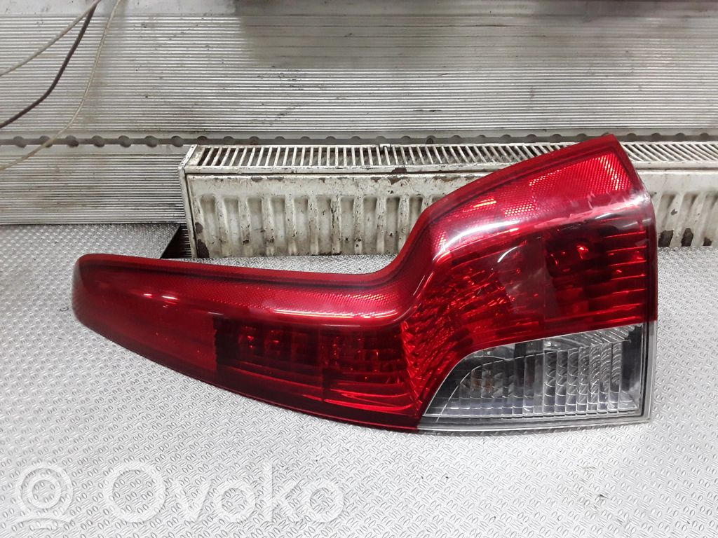 Rear/tail lights   30744542