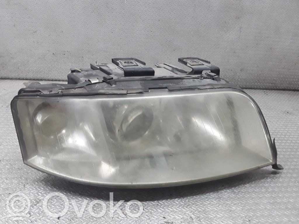 Audi A6 S6 C5 4B Scheinwerfer 