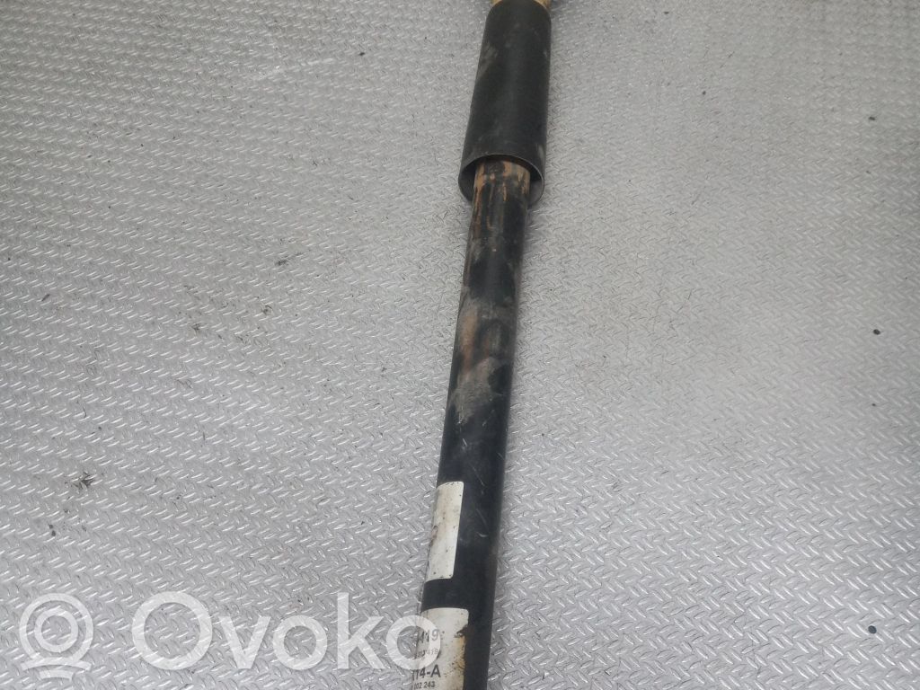 Mazda 3 I Takaiskunvaimennin 