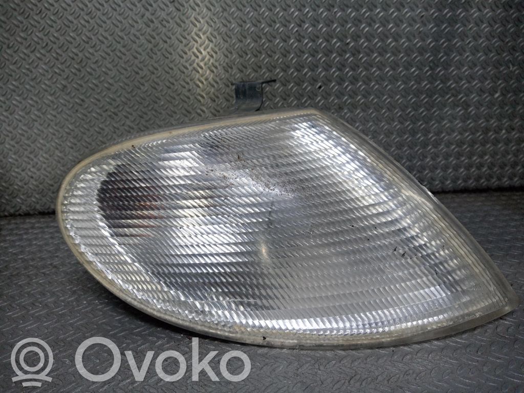 Etusuuntavilkku   0311325002