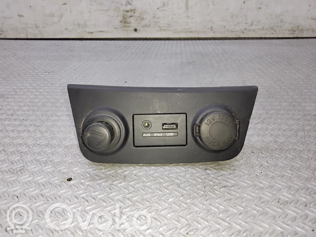 Hyundai i30 Encendedor delantero 