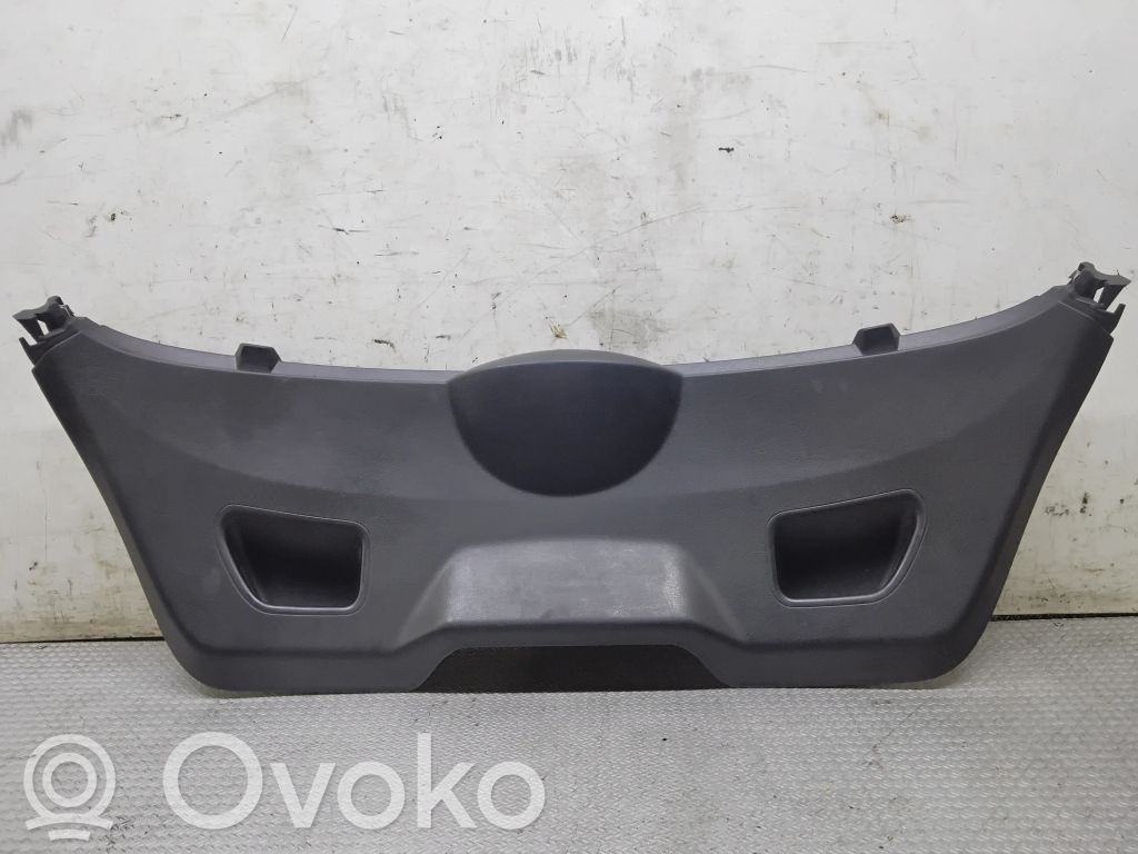 Peugeot 207 Tailgate trim 