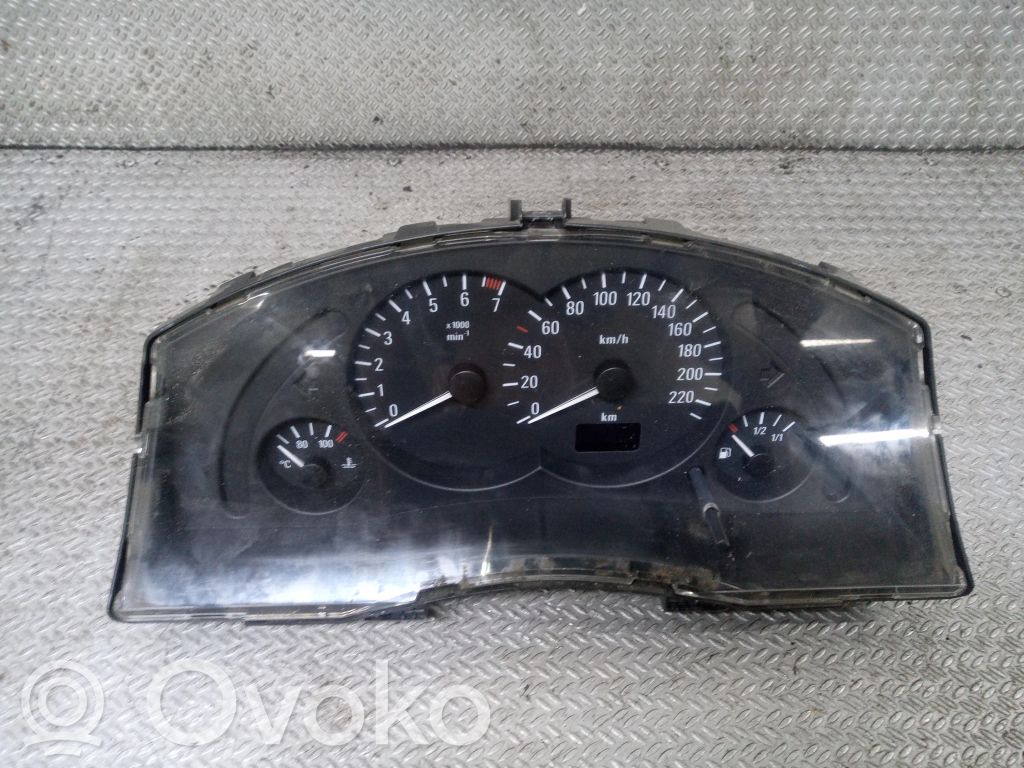 Opel Meriva A Speedometer (instrument cluster) 