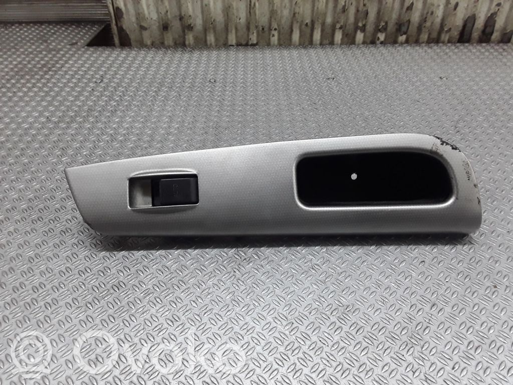 Toyota Corolla E120 E130 Electric window control switch 