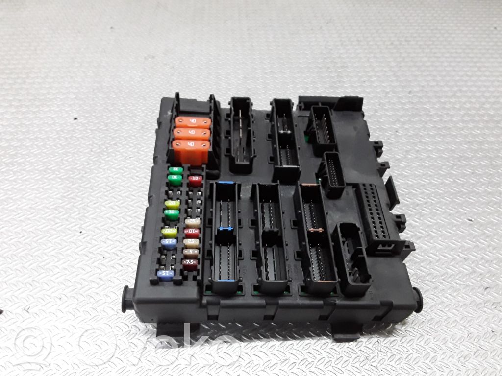 Opel Signum Módulo de fusible 