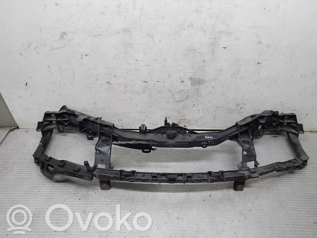 Ford Focus Radiatoru paneļa augšējā daļa (televizors) 