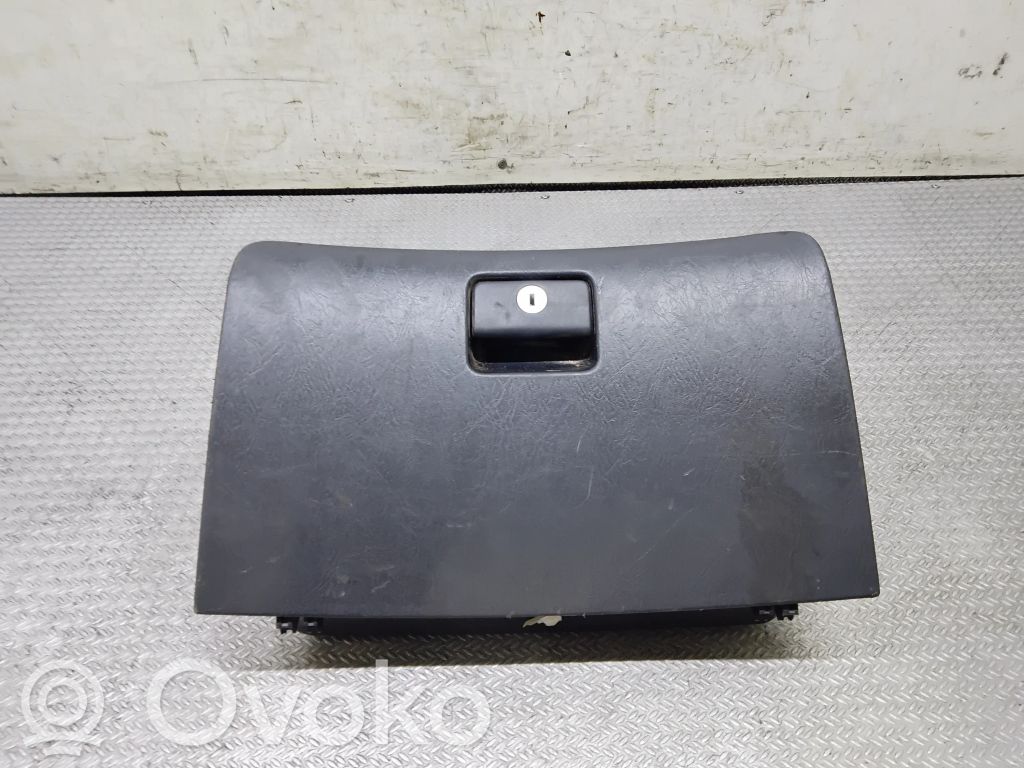 Toyota Corolla E120 E130 Glove box lid/cover 